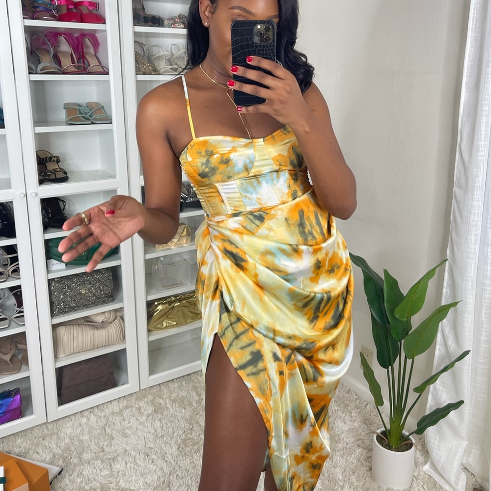 Two piece pretty little thing set orange